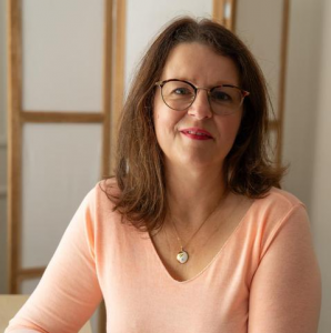 sandrine bachelier sophrologue salon de provence credit photo cepia photographies e1706175891410